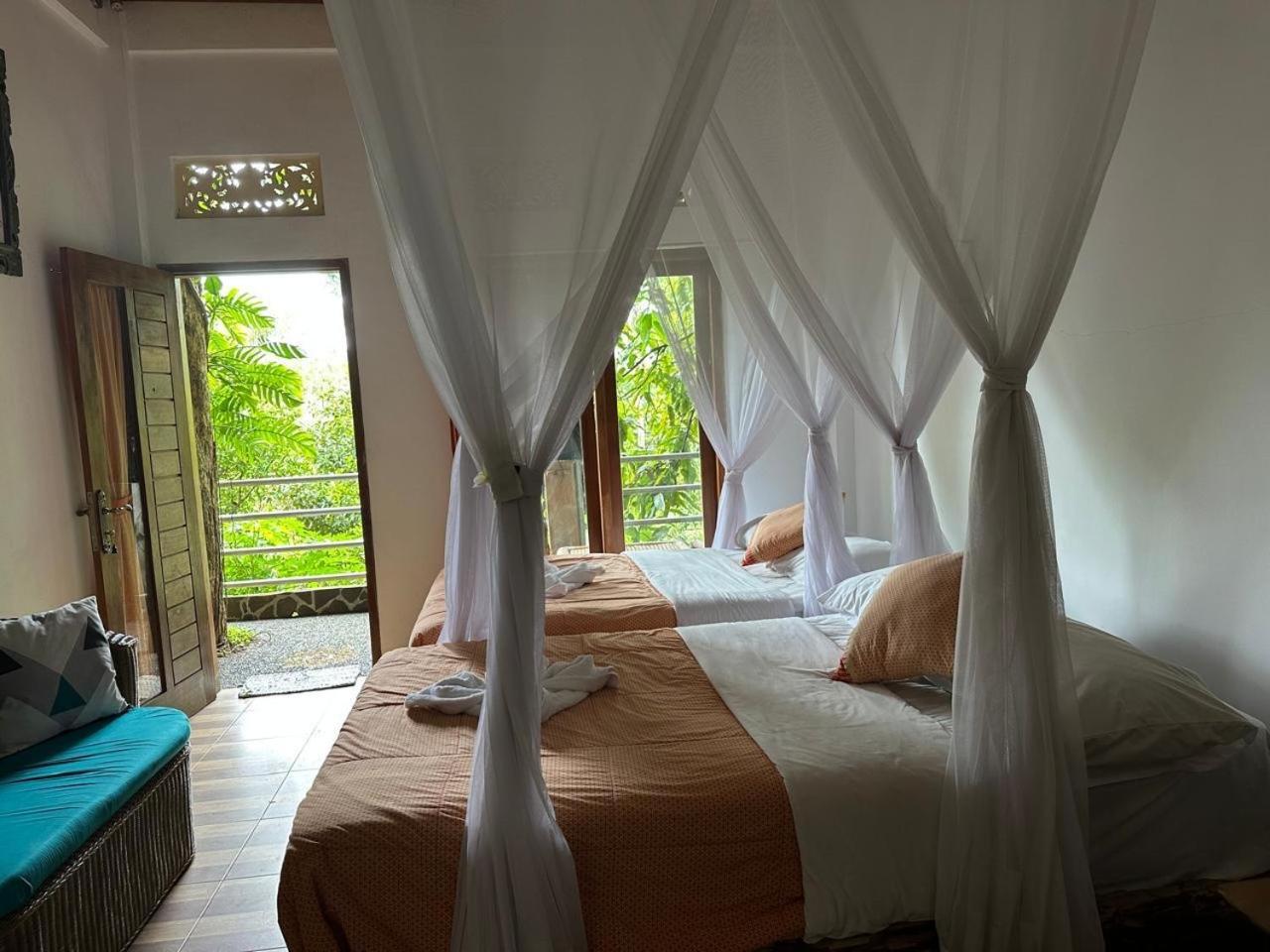 Omunity Bali Hotel Singaraja Екстериор снимка