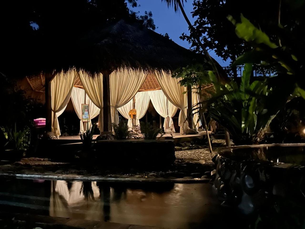 Omunity Bali Hotel Singaraja Екстериор снимка