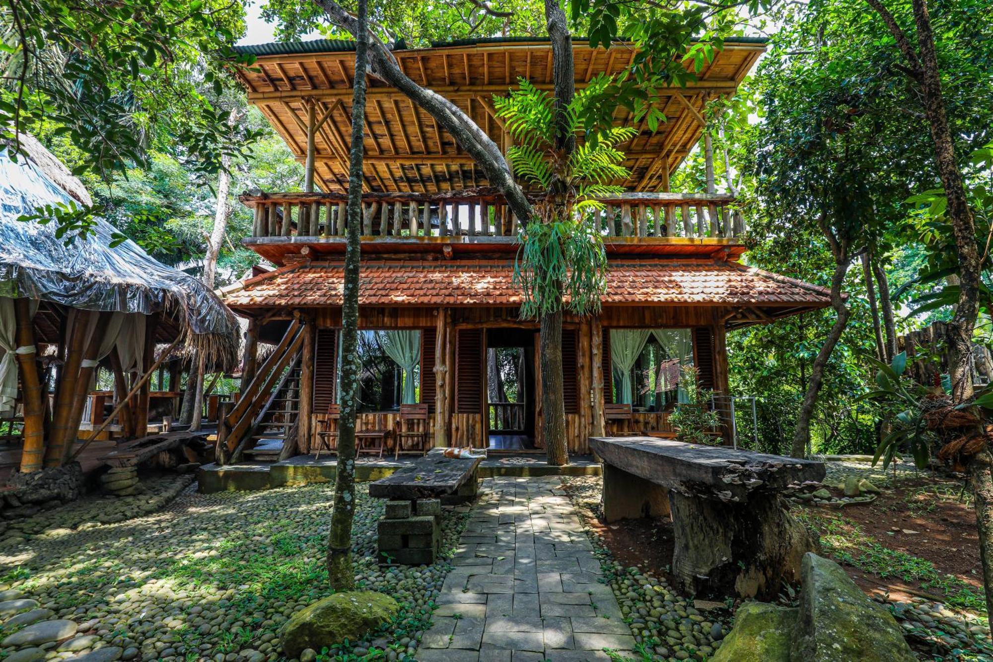Omunity Bali Hotel Singaraja Екстериор снимка