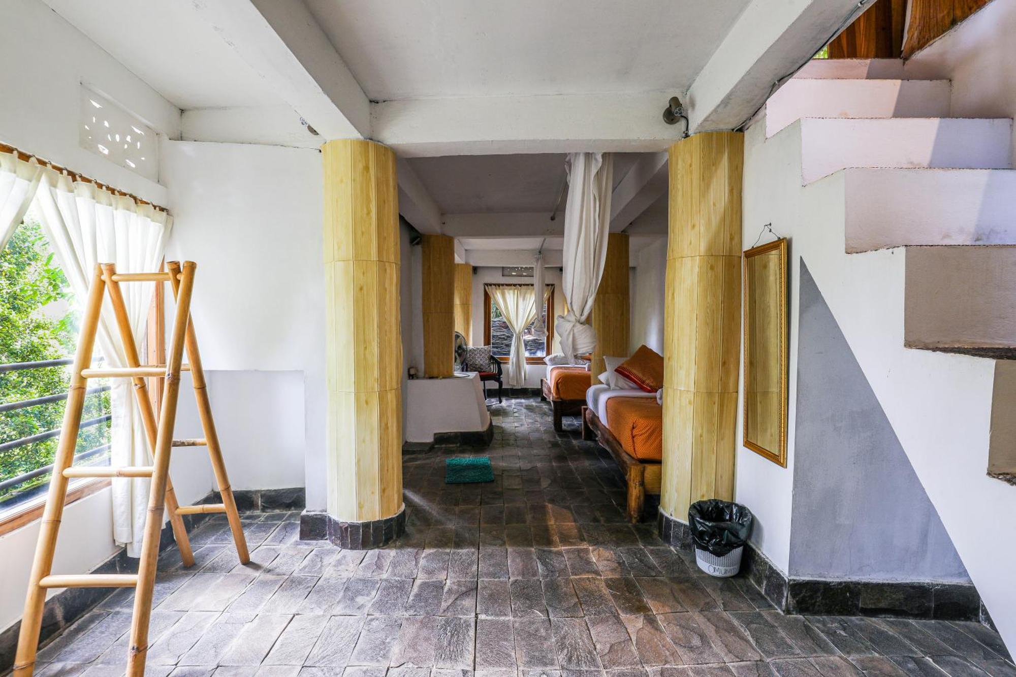 Omunity Bali Hotel Singaraja Екстериор снимка
