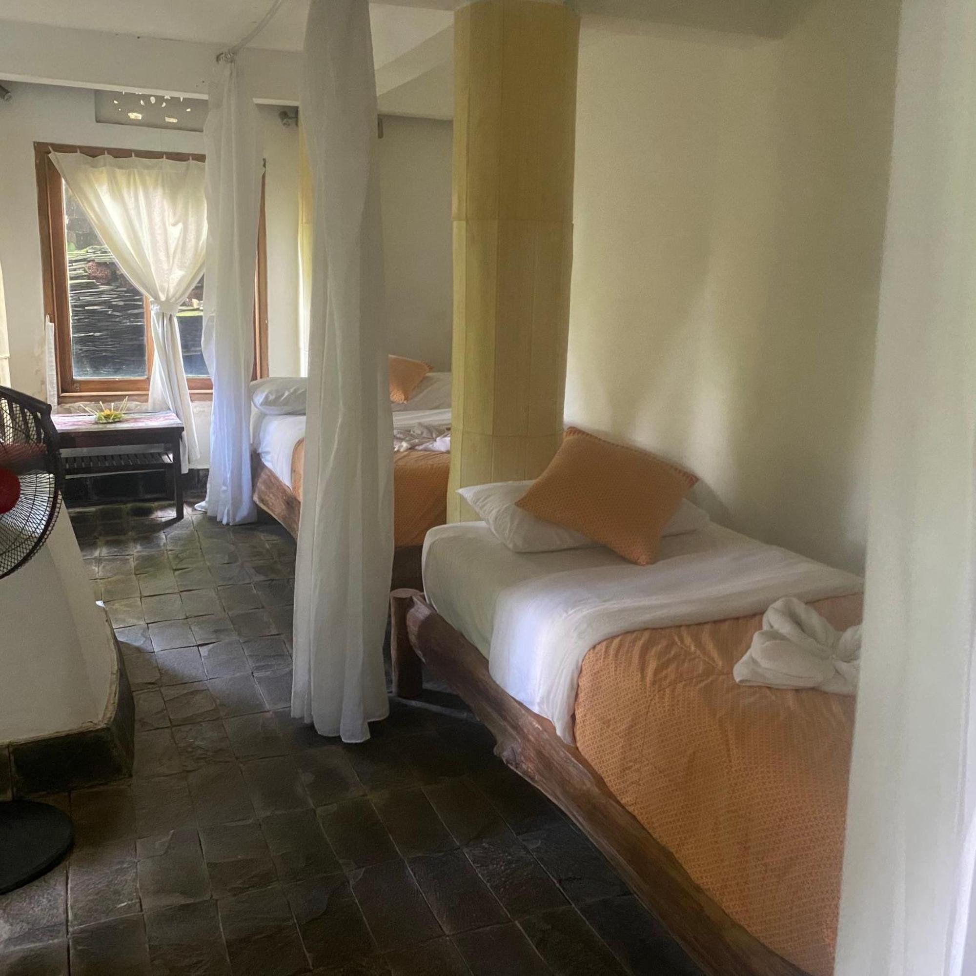 Omunity Bali Hotel Singaraja Екстериор снимка