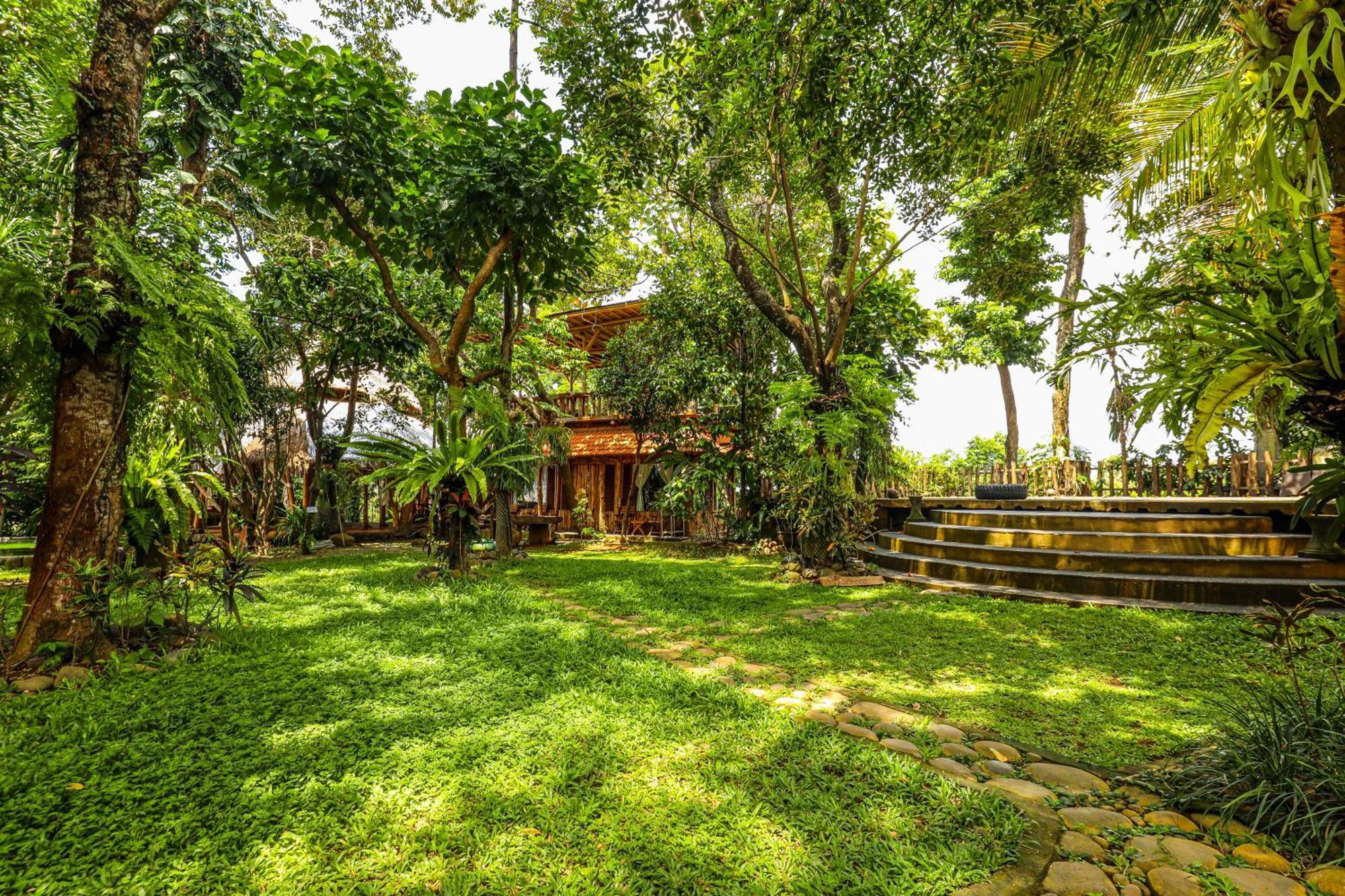 Omunity Bali Hotel Singaraja Екстериор снимка