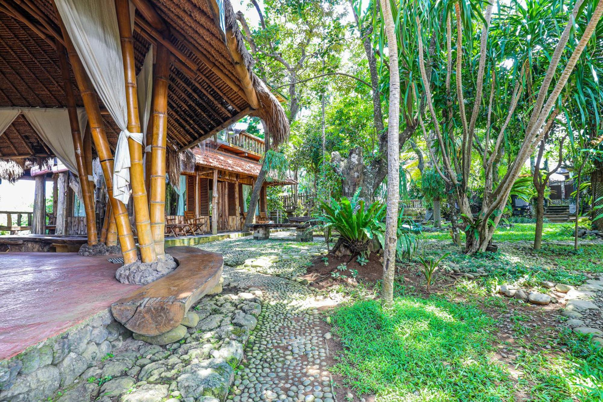 Omunity Bali Hotel Singaraja Екстериор снимка