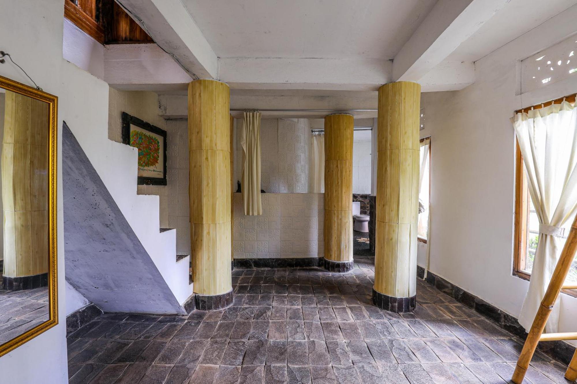 Omunity Bali Hotel Singaraja Екстериор снимка