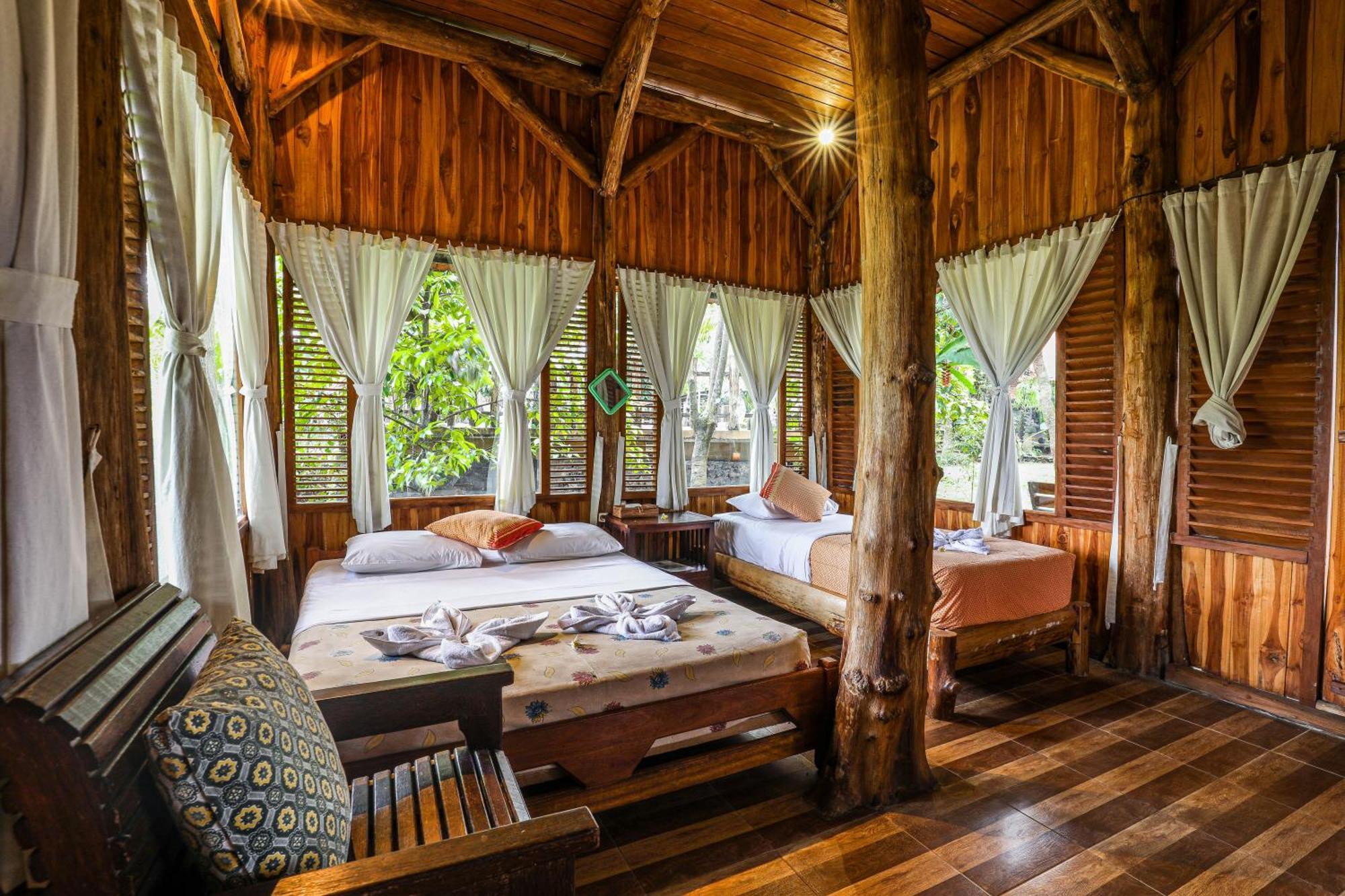 Omunity Bali Hotel Singaraja Екстериор снимка
