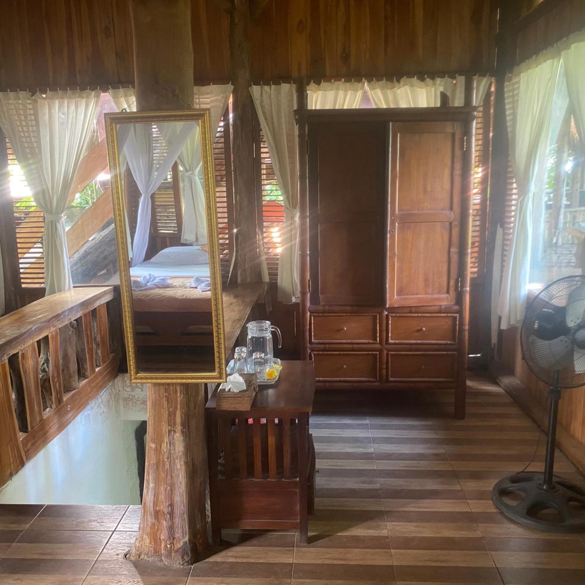 Omunity Bali Hotel Singaraja Екстериор снимка