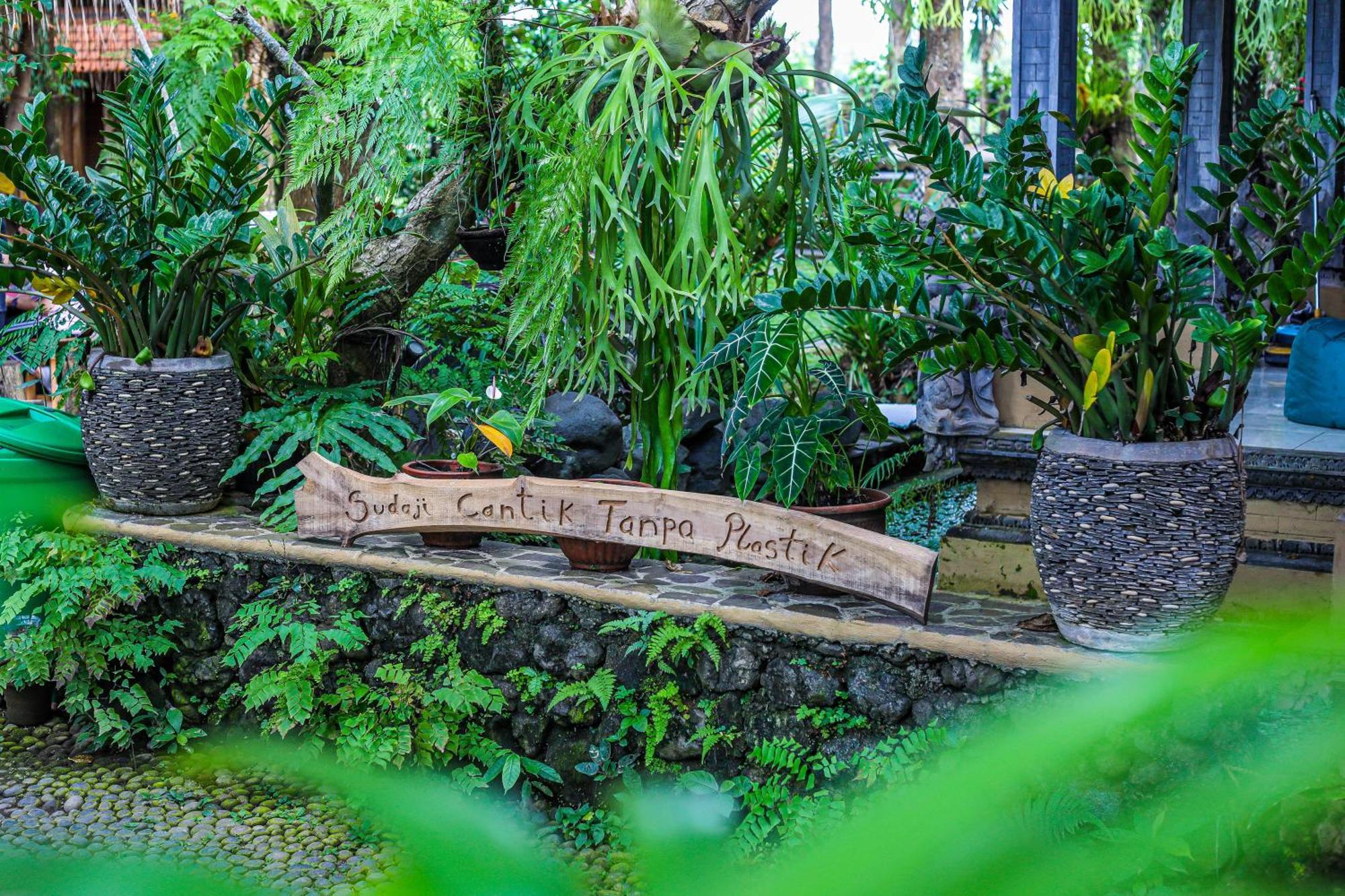 Omunity Bali Hotel Singaraja Екстериор снимка