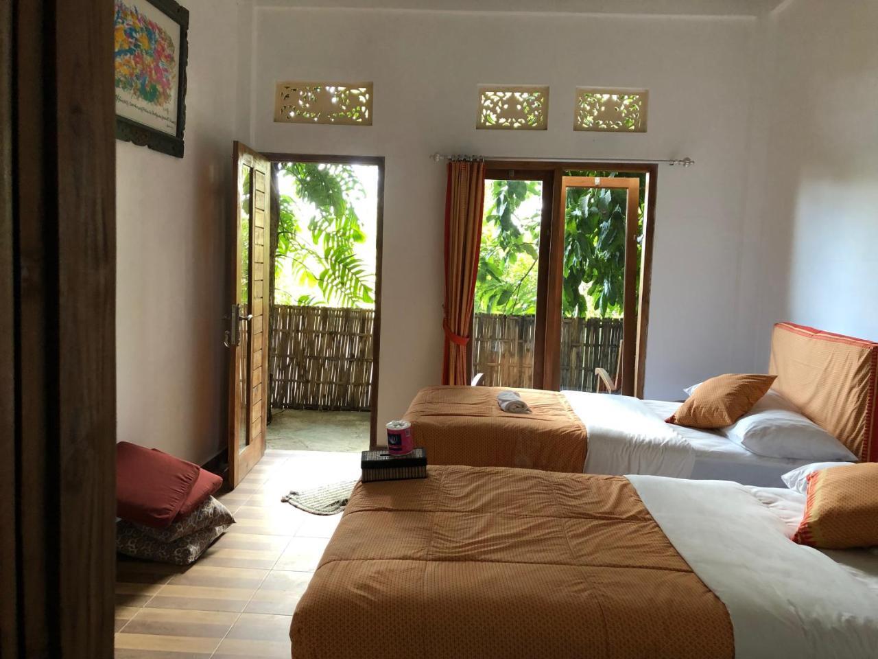Omunity Bali Hotel Singaraja Екстериор снимка